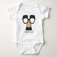 Lunettes amusantes, moustache, nez et sourcils