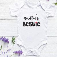 Meilleure amie de la tante