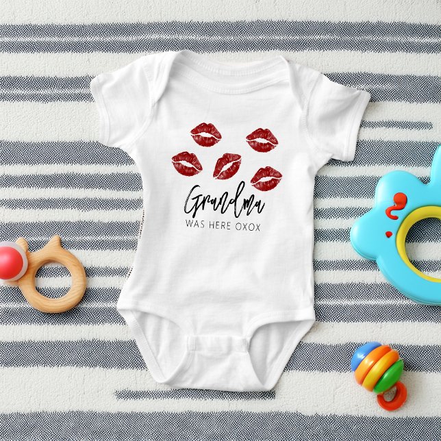 Body Mémé drôle donne des baisers (Funny Grandma Kisses Baby Bodysuit)