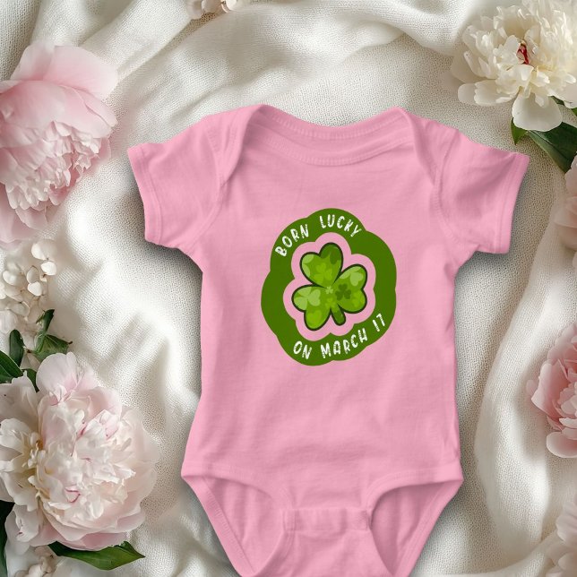 Body Né Lucky sur St Patrick's Day Baby Girl Bodysuit (Créateur téléchargé)