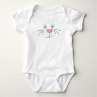 Nez mignon de rose de visage de lapin