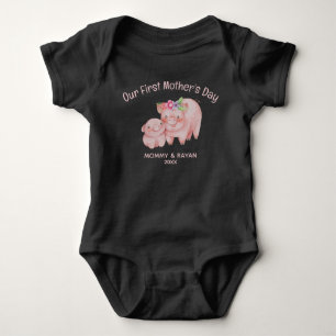 Body Notre première fête des mères, Baby Pig nom person