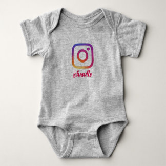 Body Onsie fait sur commande de bébé d'Instagram