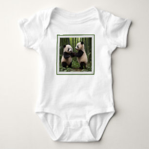 Body Pandas Bébés En Jeu Dans Une Forêt De Bambou,