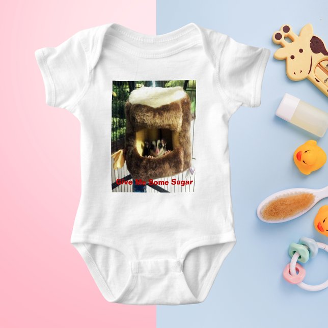 Body Planeur à sucre dans le fourrure Truck Hanging Lit (Sugar Glider in Furry Tree Truck Hanging Bed Baby Bodysuit)