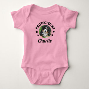 Body "Protégé par" Nom et photo du chien personnalisé