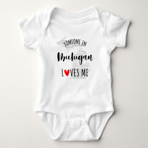 Body Quelqu'Un Au Michigan M'Aime Carte Bébé Bodysuit