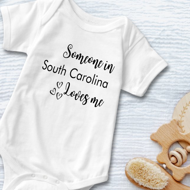 Body Quelqu'Un Dans...M'Aime Texte Noir Personnalisé (Créateur téléchargé)