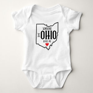Body Quelqu'un en Ohio m'aime Baby Bodysuit