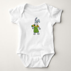 Body Rabbit comme coiffeur avec sèche-cheveux