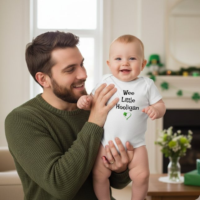 Body Saint Patrick's Day Fun : Wee Little Hooligan (Wee Little Hooligan Baby Bodysuit – St. Patrick's Fun)