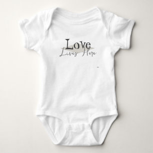 Body T-shirt bébé "L'amour vit ici" HAMbyWG