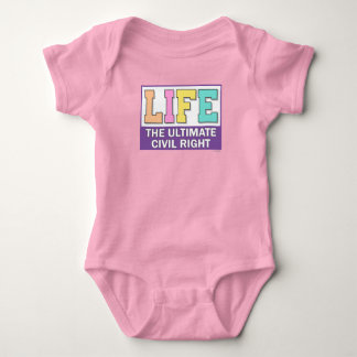 Body T-shirt bébé ou body.