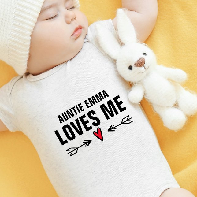 Body Tatie aime bien moi (Auntie Name Loves Me Baby Bodysuit)