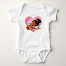 Tenue bébé à motif cœur adorable
