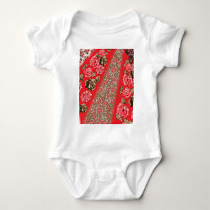 Body Tissu rouge éclatant avec floral complexe et