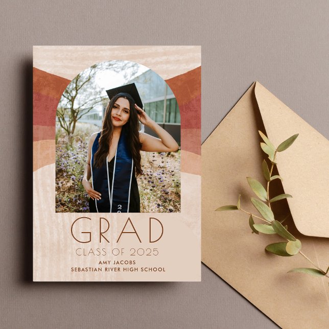 Boho Arch Photo Girl High School Graduation (Boho Arch Photo Girl High School Graduation)