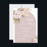 Boho Floral Arch 21e Invitation anniversaire<br><div class="desc">Boho Floral Arch 21st Birthday Invitation Cette invitation bohème de 21st anniversaire peut être utilisée pour n'importe quel âge et dispose de deux arrangements floraux bohème avec l'herbe de pampas, feuilles de palmiers et roses dans différentes nuances sur une arche de couleur. Cette invitation boho 21ème anniversaire est idéale pour...</div>