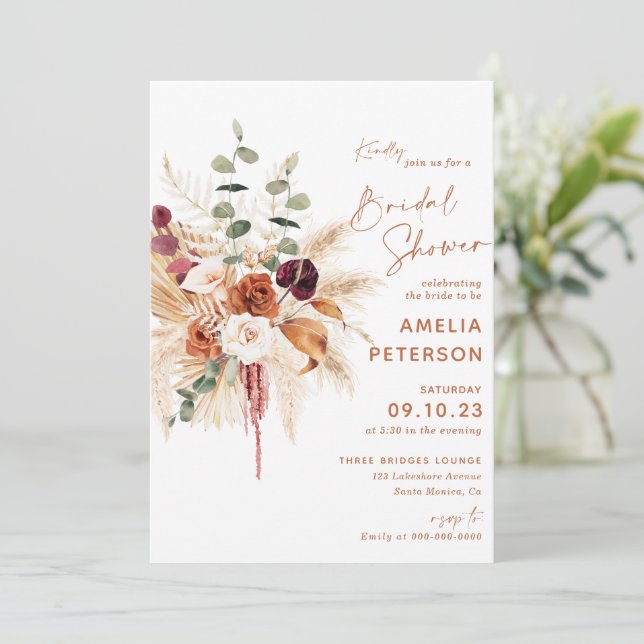 Boho Pampas Terracotta Bridal Shower Invitation (Debout devant)