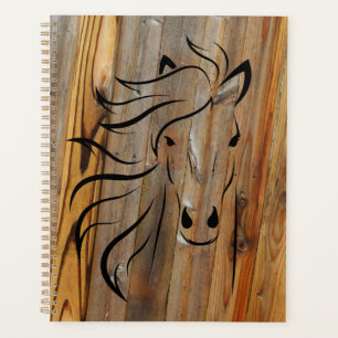 Bois Rustique Et Chevaux Sauvages