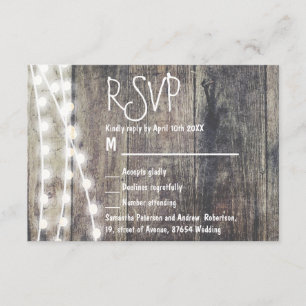 Bois rustique et lumières à cordes mariage RSVP