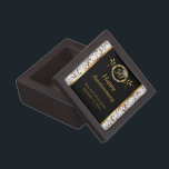 Boîte À Souvenirs 50e anniversaire de Black & Gold<br><div class="desc">Boîte cadeau de conservation Anniversaire. 📌 Si vous avez besoin d'une plus grande personnalisation, cliquez sur le bouton "Cliquez pour Customiser plus loin" ou "Customiser ou modifier la conception" et utilisez notre outil de conception pour redimensionner, faire pivoter, modifier la couleur du texte, ajouter du texte et bien plus encore....</div>