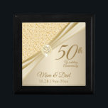 Boîte À Souvenirs 50e anniversaire de diamant d'or<br><div class="desc">50th Gold Diamond Anniversary Design Keepsaké boîte cadeau prêt pour vous de personnaliser. Cette conception fonctionne bien pour d'autres événements et occasions comme un anniversaire, mariage, fiançailles, diplôme, retraite, etc... en changeant simplement le texte. 😊 Ce Produit est 100% Personnalisable. Les graphiques et/ou le texte peuvent être ajoutés, supprimés, déplacés,...</div>