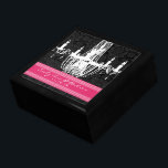 Boîte À Souvenirs Anniversaire du lustre Fuchsia noir blanc Damas<br><div class="desc">Mariage Black Lacquer Keepsaké concepteur personnalisé Bijoux personnalisées Boîte ou Boîte à mémoire Elégant unique Mariage Anniversaire Cadeaux de Noël ou Valentines Cadeaux de Jour</div>