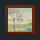 Boîte À Souvenirs Arbre<br><div class="desc">Tree Stand II par Jennifer Goldberger. Présente des arbres aux couleurs muettes contre un arrière - plan vert.</div>
