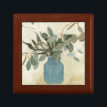 Boîte À Souvenirs Arrangement neutre - Feuilles empilés<br><div class="desc">Arrangement neutre II par Emma Scarvey. Caractéristiques de verdure provenant recueilli dans un vase.</div>