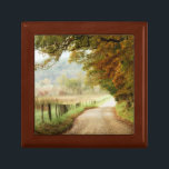 Boîte À Souvenirs Automne sur une route de campagne<br><div class="desc">Décorations pour la maison</div>