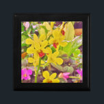 Boîte À Souvenirs Beautiful Yellow autumn<br><div class="desc">Belle orchidées jaunes jolies orchidées jaunes Fleurs de fleurs d'orchidées. Photo de Sandy Closs Great pour toutes les saisons printemps été et automne. tropical,  moderne,  automne,  fleur,  fleurs,  floral,  printemps,  orchidée,  jardin,  mariage,  mariages, </div>