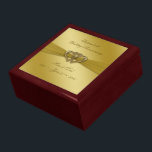 Boîte À Souvenirs Boîte à cadeaux classique Golden 50th Mariage Anni<br><div class="desc">Un design Digitalbcon Images Design avec une couleur dorée douce satinée et un thème de design avec une variété d'images, de formes, de motifs, de styles et de polices personnalisés dans cette boîte à cadeaux "Classic Golden 50th Mariage Anniversary" unique en son genre. Ce design doré, doux et satiné, est...</div>