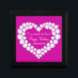 Boîte À Souvenirs Boîte cadeau mariage d'anniversaire de coeur rose<br><div class="desc">Joli effet graphique en diamant sur boîte cadeau de garde rose. Parfait pour présenter un cadeau spécial supplémentaire pour votre femme lors d'un anniversaire spécial de mariage ou d'une autre occasion spéciale. La boîte à cadeaux dit : "À ma merveilleuse femme Jasmine. Joyeux anniversaire Mariage", ou peut être customisé avec...</div>