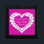 Boîte À Souvenirs Boîte cadeau mariage d'anniversaire de coeur rose<br><div class="desc">Joli effet graphique en diamant sur boîte cadeau de garde rose. Parfait pour présenter un cadeau spécial supplémentaire pour votre femme lors d'un anniversaire spécial de mariage ou d'une autre occasion spéciale. La boîte à cadeaux dit : "À ma merveilleuse femme Jasmine. Joyeux anniversaire Mariage", ou peut être customisé avec...</div>