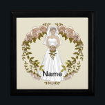 Boîte À Souvenirs Boîte cadeau mariage de mariée amoureuse<br><div class="desc">Boîte cadeau mariage de mariée aimante, vêtements Mariages, t-shirts Mariages, cadeaux de mariage par ArtMuvz Illustration. Correspondant douche de nage Mariage personnalisable, réception, drap de répétition. Célébrez votre amour avec style avec nos designs mariages, Parfait pour la mariée, mariée, mariage et invités. Vous pouvez personnaliser avec vos noms ou votre...</div>