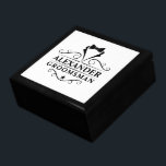 Boîte À Souvenirs Boîte cadeau mariage Tuxedo Cravate Groomsman<br><div class="desc">Mariage Groomsman Tuxedo Cravate boîte cadeau noir et blanc ou Ballotin</div>
