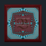 Boîte À Souvenirs Boîte cadeau pour Mariage de dentelle satinée turq<br><div class="desc">Dentelles uniques et élégantes aux couleurs bleu, turquoise et ocre foncé (brun rougeâtre). Fabriqué en fractales - ce qui lui donne un look dentelle satinée - Exquis et élégant personnage de mariage, Anniversaire ou fiançailles présent. Personnalisez avec des noms, date d'anniversaire et monogramme ou numéros - fait dans une merveilleuse...</div>