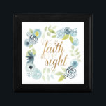 Boîte À Souvenirs C'est bien - Marcher par la foi Pas par la vue<br><div class="desc">It Is Well I by Studio W. Possède une belle bordure florale avec l'expression "Walk by Faith,  Not by Sight."</div>