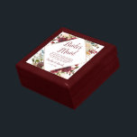 Boîte À Souvenirs Citation personnalisée du Mistletoe Manor Bridesma<br><div class="desc">Mistletoe Manor Aquarelle Roses d'hiver luxuriants avec florale peinte à la main, Feuilles de baies Holly, feuillage de pin et aquarelle Peinture de pinceau a des traits. Marsala coloré, rouge merlot de vin, bordeaux, crème d'ivoire et vert. Avec Tourbillonnant Chic Typographie Brosse Polices Script et Elégant Rose Parties scintillant Or...</div>