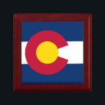 Boîte À Souvenirs Colorado : Le drapeau américain du centenaire<br><div class="desc">En 1911, l'état du Colorado, une terre d'une beauté à couper le souffle et d'opportunités illimitées, a cherché un drapeau pour symboliser son identité unique. Un comité a été formé pour concevoir un drapeau qui capturerait l'essence de l'État du Centenaire. - Après de nombreuses délibérations, un design a été choisi...</div>