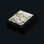 Boîte À Souvenirs Elégant Magnolias Blanche Illusion de verre tendu<br><div class="desc">Boîte élégante de magnolias blanc dans un effet de vitrail. Délicat et gai. Parfait pour les bijoux en magasin et autres trésors,  ou donner comme cadeau personnel.</div>