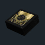 Boîte À Souvenirs Élégant monogramme noir & or Floral Damas 2d<br><div class="desc">Des lignes dynamiques élégantes aux tons or avec des damas arrière - plans noirs et or métallique. Le design n'est qu'une image et non une finition métallique. Plusieurs versions de cette conception sont disponibles. Si vous avez besoin d'aide pour customiser un de mes designs, contactez le concepteur ArtOnWear. Mise en...</div>