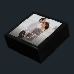 Boîte À Souvenirs Engagé Forever a une belle bague photo personnalis<br><div class="desc">"Forever a une belle bague à elle" boîte cadeau photo personnalisée.</div>
