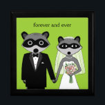 Boîte À Souvenirs Épouse et pièce Mariage Raccoons avec texte person<br><div class="desc">Plaque,  Classeur,  Mug :</div>