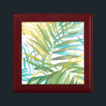 Boîte À Souvenirs Feuilles de palmiers tropicaux<br><div class="desc">Feuilles de palmiers tropicaux. Artiste : Megan Meagher. Numéro d'image : 149600FN.</div>