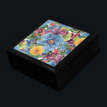 Boîte À Souvenirs Fleurs colorées Motif<br><div class="desc">Les fleurs colorées modernes collent aquarelles illustration à la main. Fleurs jaunes bleues et violettes.</div>