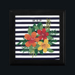 Boîte À Souvenirs Flore colorée sur bandes noir et blanc<br><div class="desc">Bandes modernes et fourre-tout florale avec monogramme en option.</div>