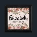 Boîte À Souvenirs Flower Girl Proposition cadeau Fête des mariées Cu<br><div class="desc">Voulez-vous donner à vos servantes d'honneur le meilleur cadeau de tous ? Pourquoi ne pas leur offrir une boîte à bijoux personnalisée remplie de toutes leurs fleurs préférées ! Ce cottagecore boho enchantée thème mariage fleurie proposition cadeau cadeau de fête de mariée personnalisée boîte de garde de bijoux est parfait...</div>
