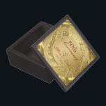 Boîte À Souvenirs Gold Damask Et Gold Hearts-Or Anniversaire<br><div class="desc">Simple et élégant damas or et coeur d'or - 50e anniversaire de mariage or</div>